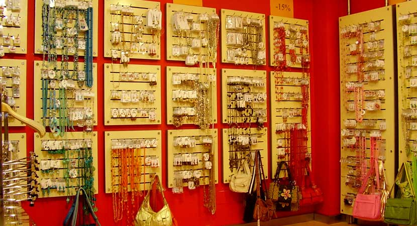 Jewelers Distributors in Delhi